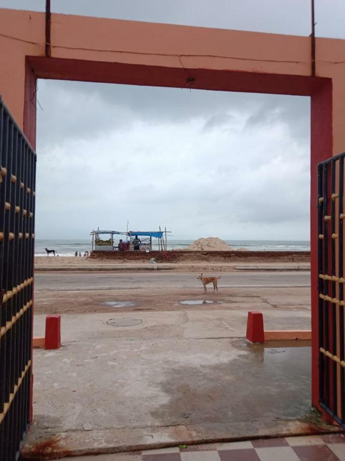 Goroomgo Laxmi Resort Puri Exterior photo